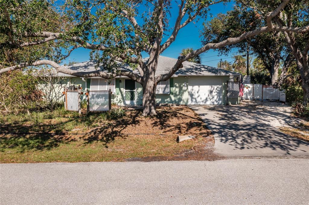 Picture of 7346 Regina Drive, Englewood, FL 34224