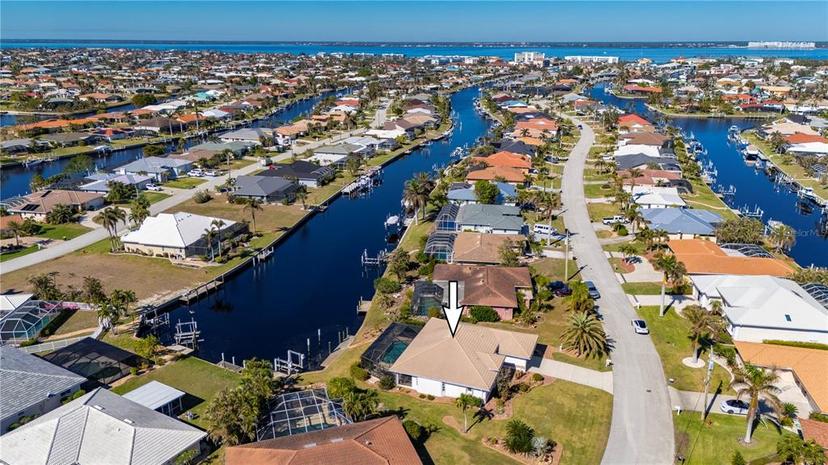 Picture of 831 Via Tunis, Punta Gorda FL 33950