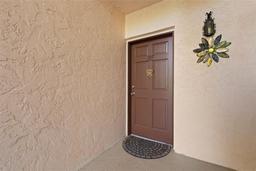 Picture of 105 Fernwood Circle Unit 105, Seminole, FL 33777