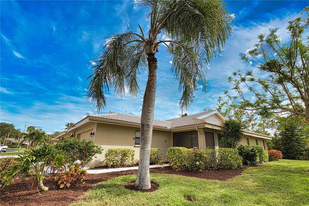 Picture of 7171 Wood Creek Drive Unit 5, Sarasota, FL 34231