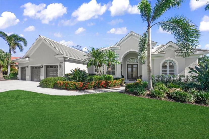 Picture of 7905 Royal Queensland Way, Lakewood Ranch FL 34202