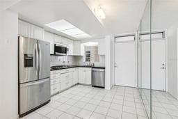 Picture of 1847 Shore Drive S Unit 509, South Pasadena, FL 33707