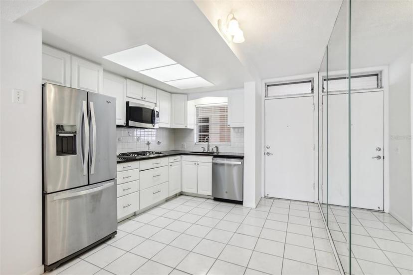 Picture of 1847 Shore Drive S Unit 509, South Pasadena FL 33707