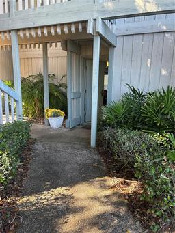 Picture of 2011 Corner Lake Drive Unit 15, Haines City, FL 33844