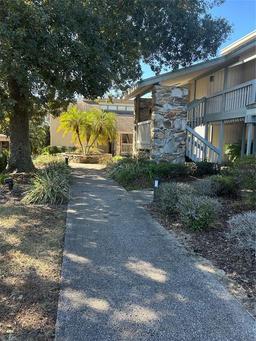 Picture of 2011 Corner Lake Drive Unit 15, Haines City, FL 33844