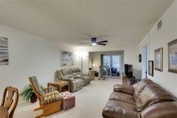 Picture of 3634 Lake Bayshore Drive Unit 308, Bradenton, FL 34205