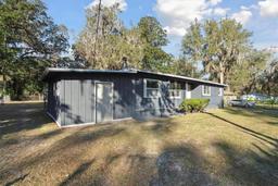 Picture of 2220 SE 44Th Terrace, Gainesville, FL 32641