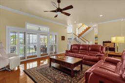 Picture of 307 Shadow Harbour Ln Unit 307, Mount Dora, FL 32757