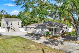 Picture of 205 W 122Nd Avenue, Tampa, FL 33612