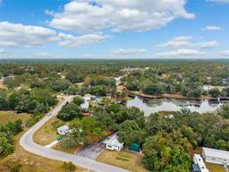 Picture of 9727 Lake Drive, Weeki Wachee, FL 34613