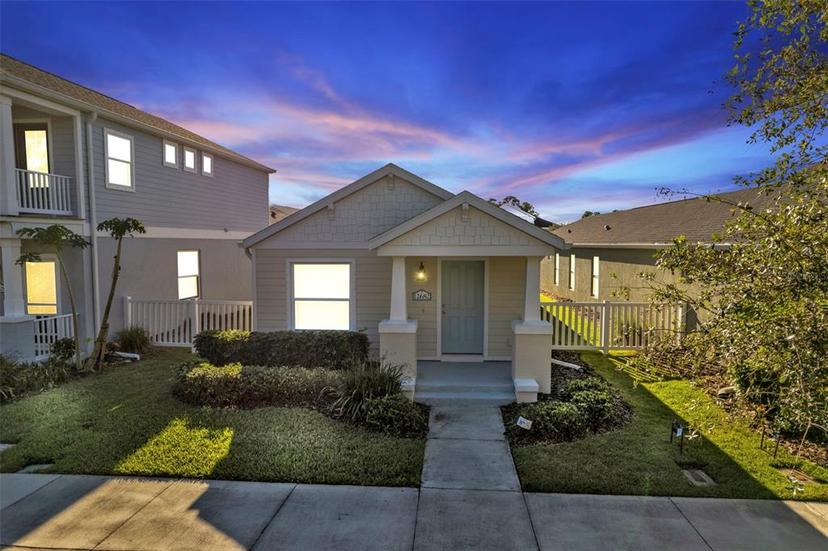 Picture of 12682 Shimmering Oak Circle, Venice FL 34293