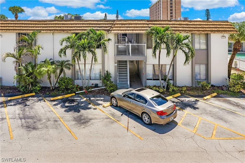 Picture of 1830 Maravilla Avenue Unit 416, Fort Myers, FL 33901