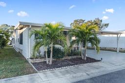 Picture of 1001 Starkey Road Unit 692, Largo, FL 33771