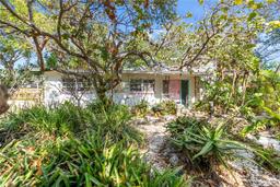 Picture of 2207 Hickory Avenue, Sarasota, FL 34234