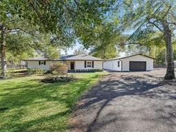 Picture of 965 NW 73Rd Terrace, Ocala, FL 34482