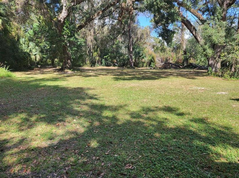 Picture of 605 Shiloh Street, Fruitland Park FL 34731