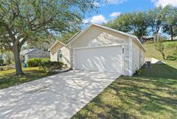 Picture of 705 Willow Run Street, Minneola, FL 34715