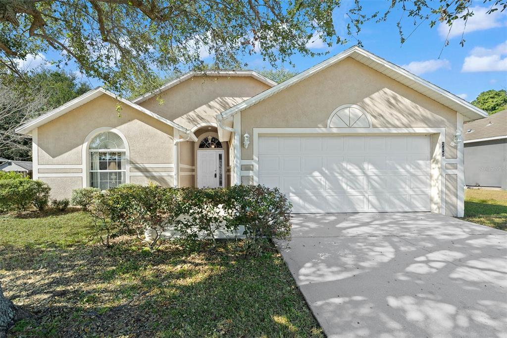 Picture of 705 Willow Run Street, Minneola, FL 34715