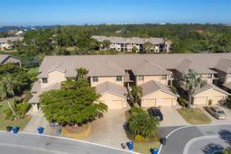 Picture of 5275 Heron Way Unit 102, Sarasota, FL 34231