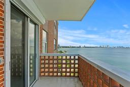 Picture of 4015 Bayshore Boulevard Unit 16A, Tampa, FL 33611