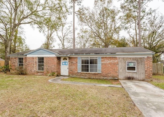 Picture of 1704 Mary Beth Drive, Middleburg FL 32068