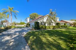 Picture of 11114 Lake Sassa Drive, Thonotosassa, FL 33592