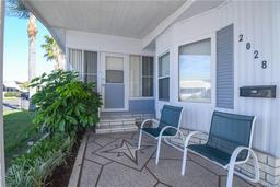 Picture of 2028 Oahu Drive, Holiday, FL 34691