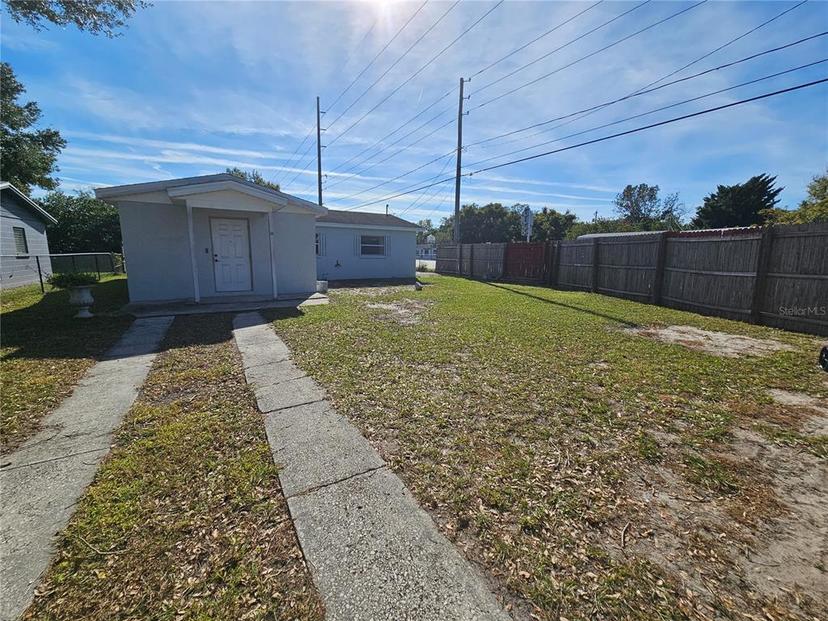 Picture of 102 Luna Rd, Auburndale FL 33823