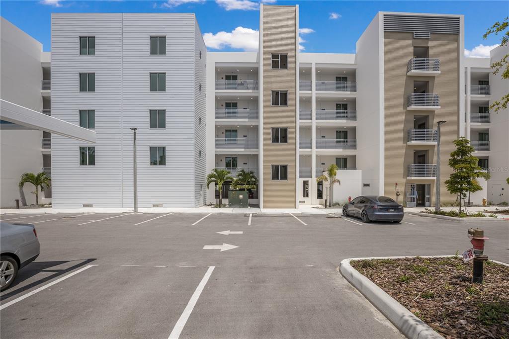 Picture of 1703 N Tamiami Trail Unit 210, Sarasota, FL 34234