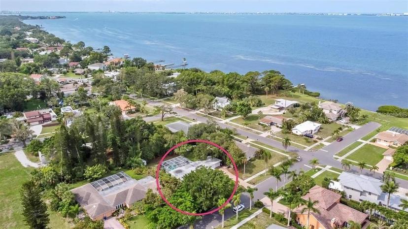 Picture of 214 Gaines Avenue, Sarasota FL 34243