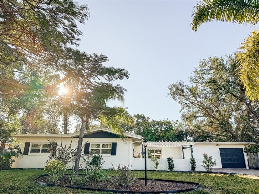 Picture of 214 Gaines Avenue, Sarasota FL 34243