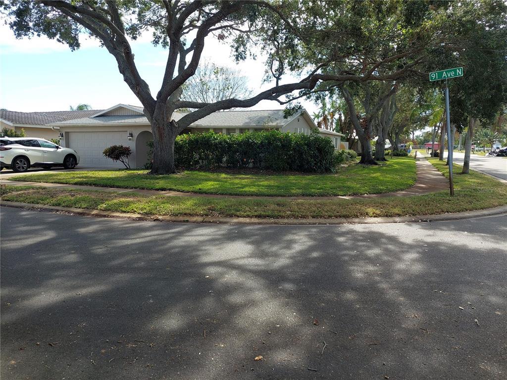 Picture of 12788 91St Avenue, Seminole, FL 33776