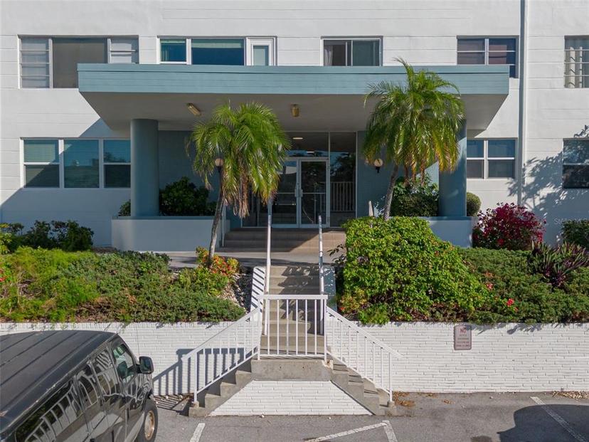 Picture of 55 Harbor View Lane Unit 301, Belleair Bluffs FL 33770