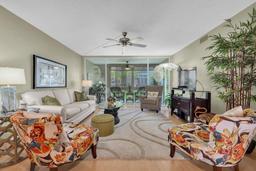 Picture of 19029 Us Highway 19 N Unit 5-4, Clearwater, FL 33764