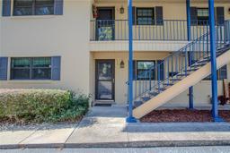 Picture of 110 N Tremain Street Unit 110, Mount Dora, FL 32757