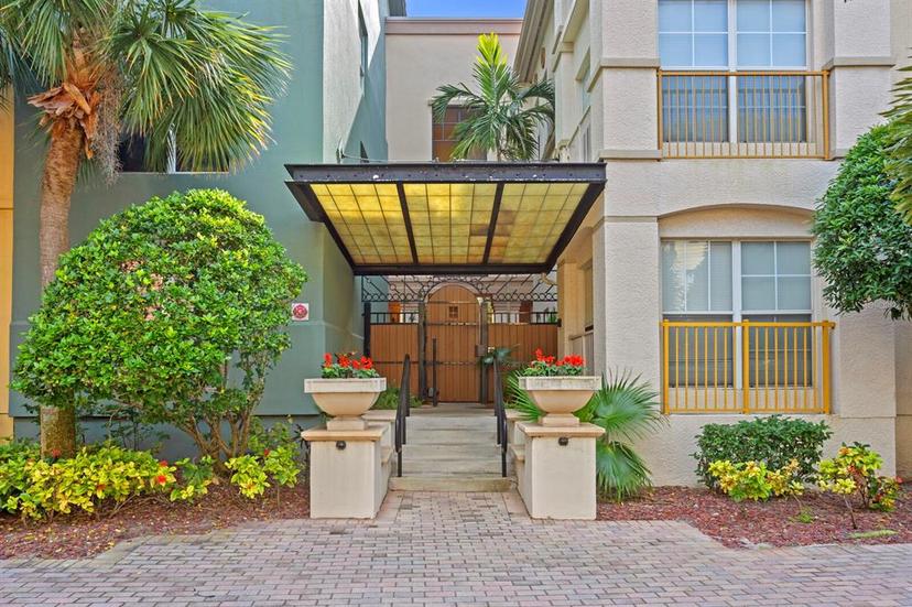 Picture of 2440 W Horatio Street Unit 1030, Tampa FL 33609