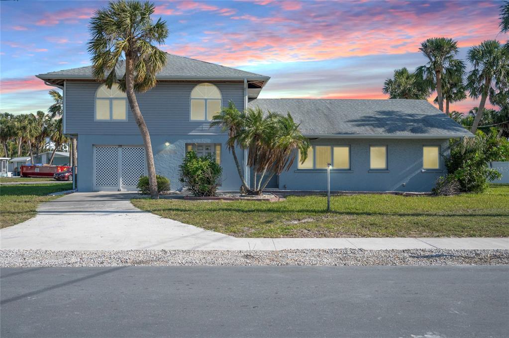 Picture of 5607 Holmes Boulevard, Holmes Beach, FL 34217