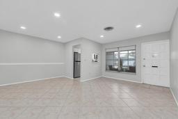 Picture of 4444 Swift Road Unit 20, Sarasota, FL 34231