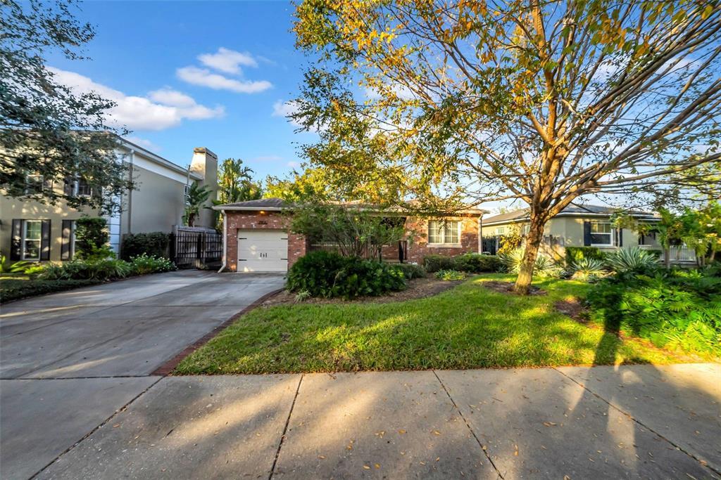 Picture of 2905 W Fountain Boulevard, Tampa, FL 33609