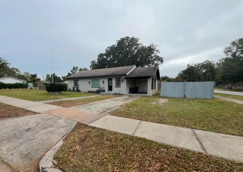 Picture of 793 N Kentucky Avenue, Umatilla FL 32784