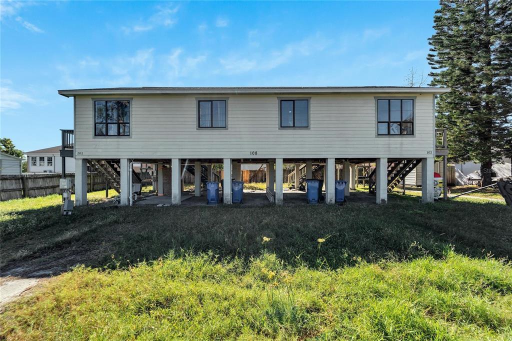 Picture of 108 W Shell Point Road Unit 101, Ruskin, FL 33570