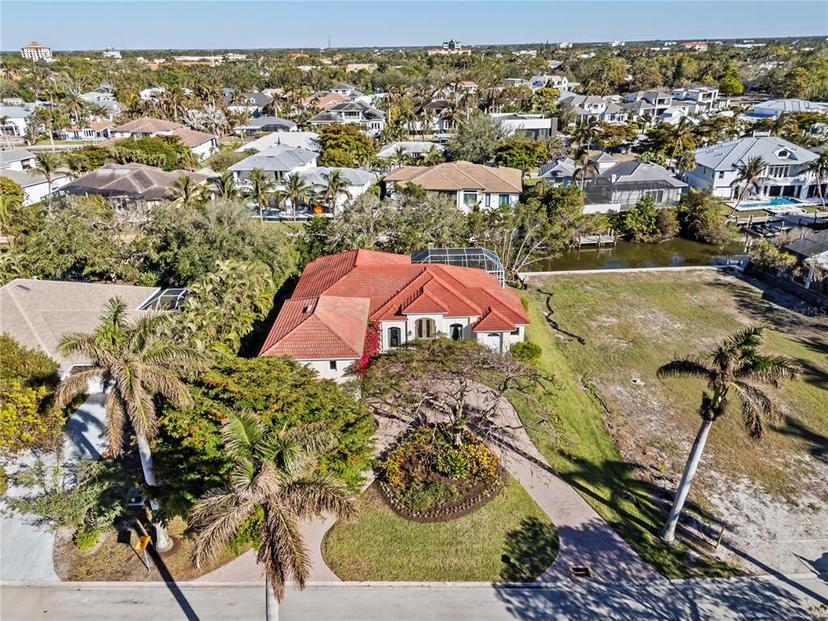 Picture of 5106 Seahorse Avenue, Naples FL 34103