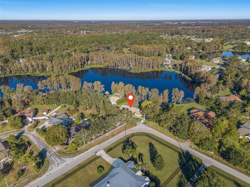 Picture of 905 Lake Fuller Drive, Lutz FL 33548