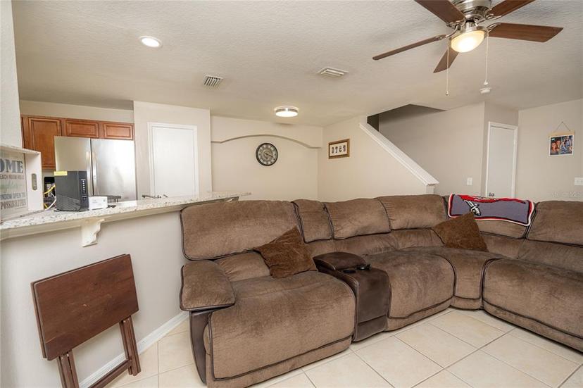 Picture of 2633 Edgewater Falls Drive, Brandon FL 33511