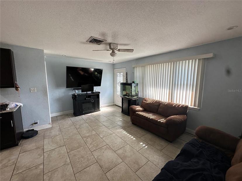 Picture of 1104 Winchester Road N, St Petersburg FL 33710