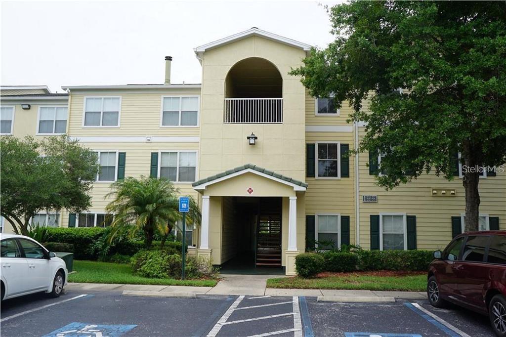 Picture of 18235 Bridle Club Drive Unit 18235, Tampa, FL 33647