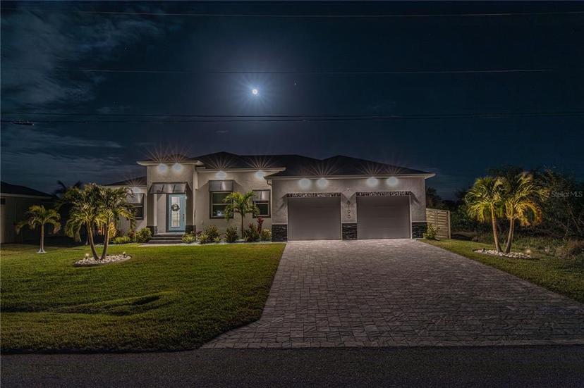 Picture of 8198 Clyde Circle, Port Charlotte FL 33981