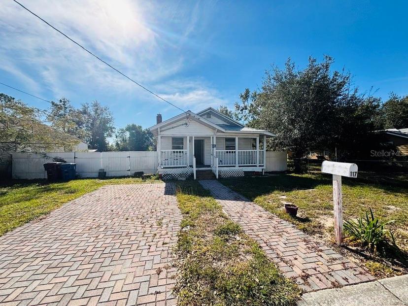 Picture of 117 Briggs Avenue, Lake Wales FL 33853