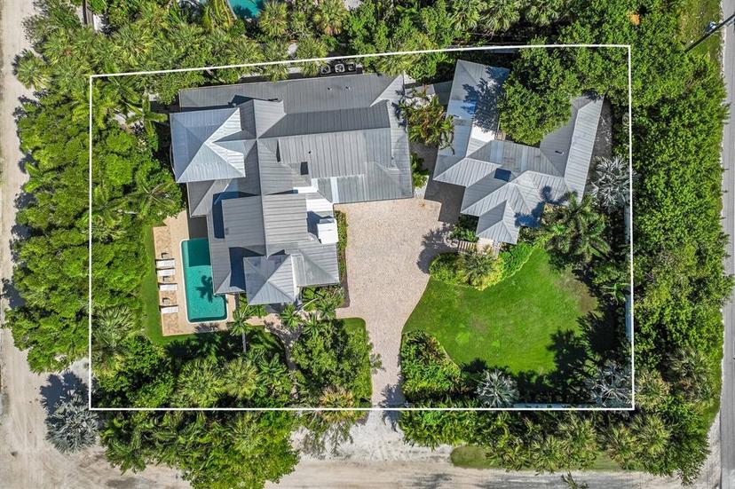 Picture of 2021 20Th Street W, Boca Grande FL 33921