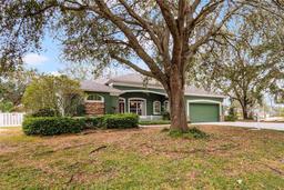 Picture of 2921 Juniper Lake Place, Plant City, FL 33566